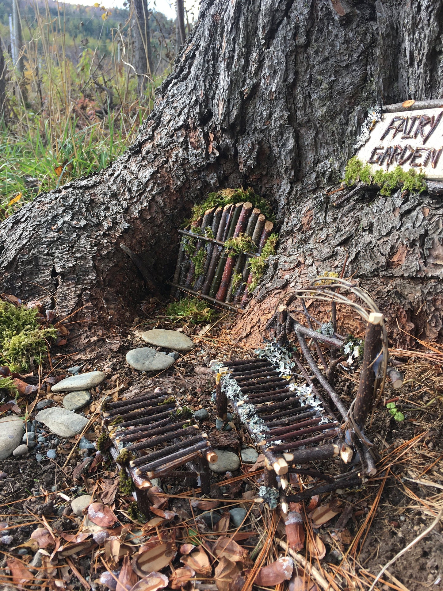 Fairy bench and table, minature furniture, fairy furniture, whimsical furniture, doll furniture, fairy bench